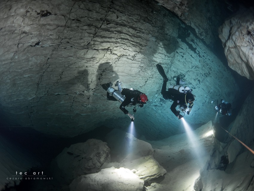 Molnár János Cave